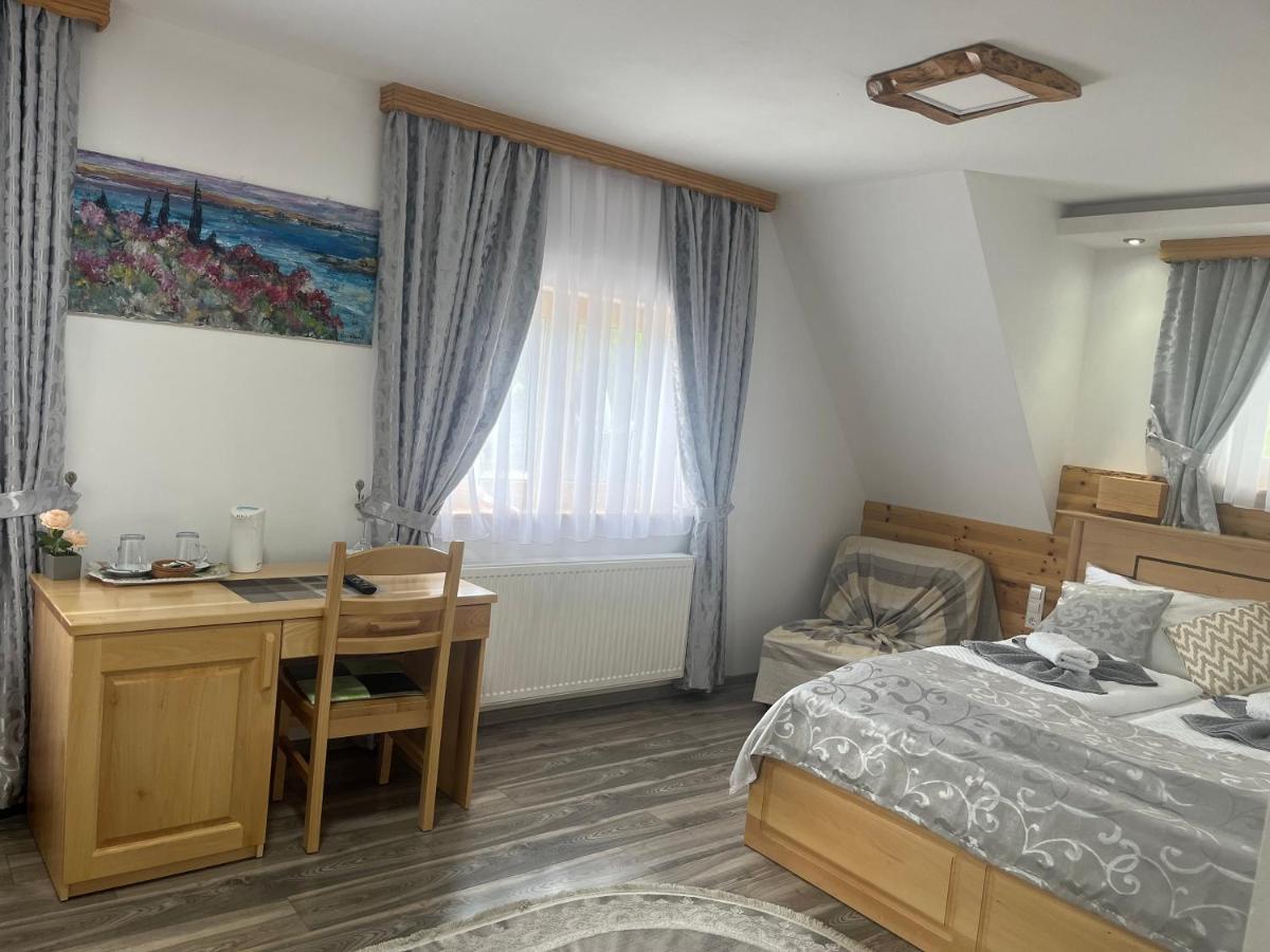 Rustic Inn River Prijeboj Bagian luar foto